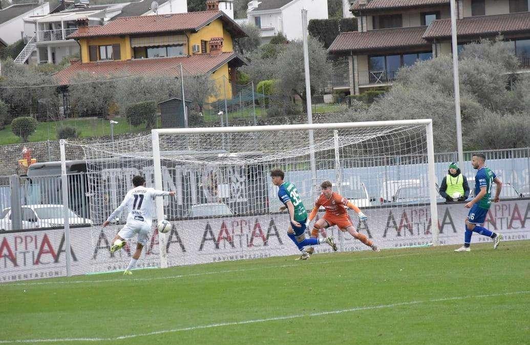 Il Trento cade contro la FeralpiSalò: decisivi Balestrero e Di Molfetta