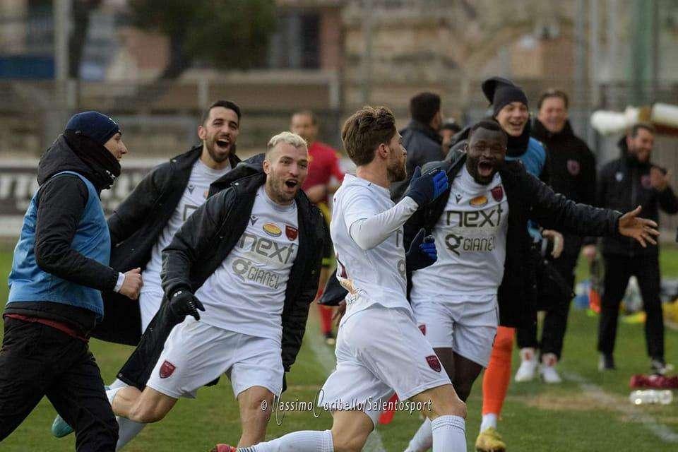 Nardò versione super: 5-2 rifilato all'Altamura. Ora il Barletta ai play-off