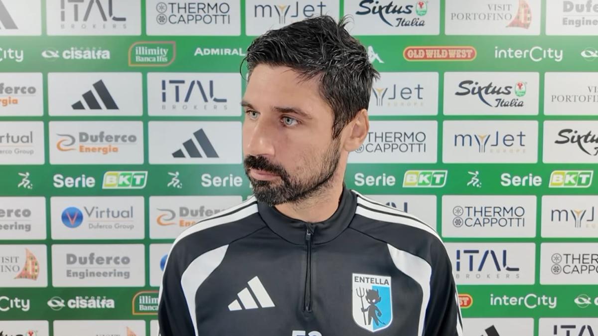 Entella, Chiappella dopo il pari con l’Avellino: «Stiamo faticando più in casa che fuori, ma non perdiamo l’entusiasmo»