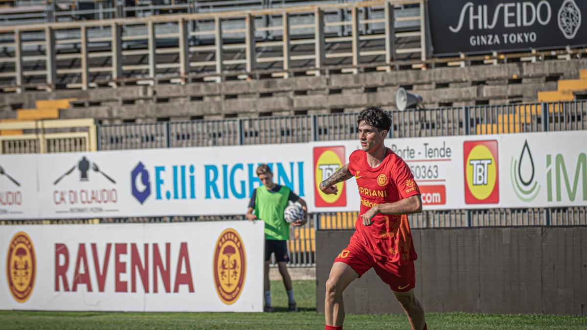 Catania: nuova idea per il centrocampo rossazzurro