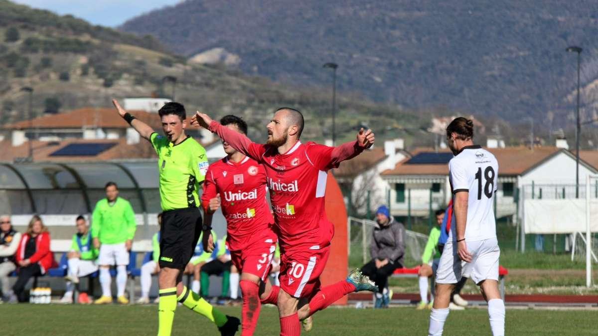  Union Clodiense, Caldiero Terme, Adriese, e Cjarlins Muzane interessate ad un 28enne attaccante
