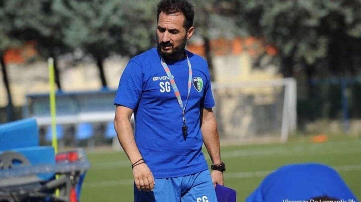 Fidelis Andria, mister Scaringella: «Abbiamo cercato di stare sempre sul pezzo e sulle questioni di campo»