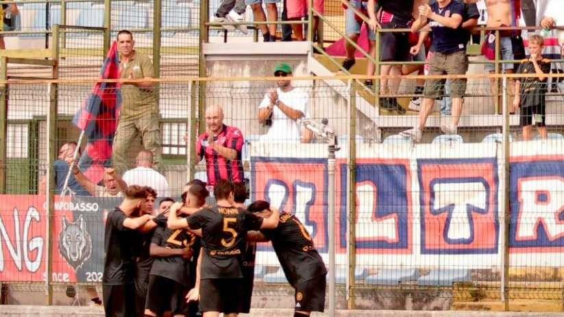 Che Domenica per il Campobasso: i lupi vincono a Notaresco e raggiungono in vetta la Sambenedettese