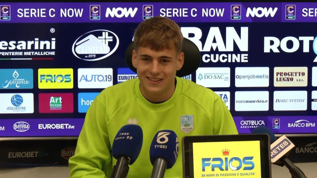 Il Pineto saluta Marrancone: l'attaccante riparte dalla Serie D con la Santegidiese