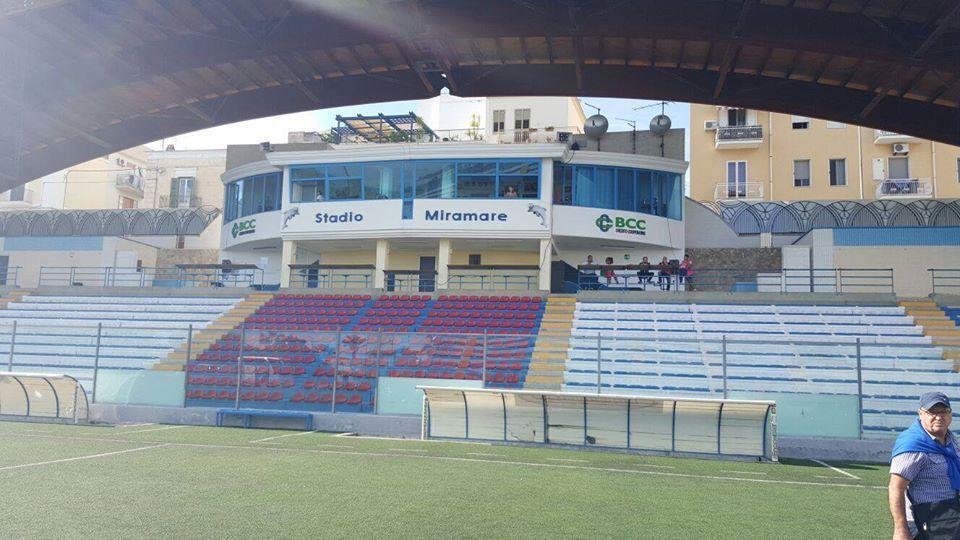 Manfredonia senza tifosi: la Prefettura impone le porte chiuse contro l'Ischia