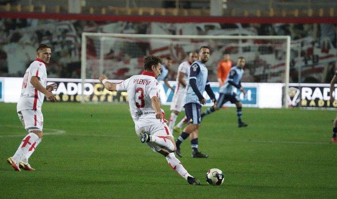 Svincolati - Difensore argentino con circa 300 partite giocate in Italia