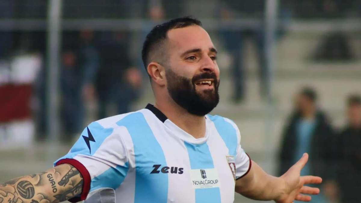 Palmese in pressing su un attaccante autore di 14 reti nell'ultima D
