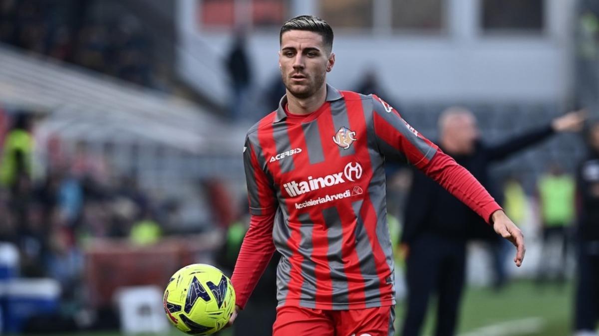 Futuro in cadetteria per Paolo Ghiglione: l'Entella spinge per l'esterno della Salernitana