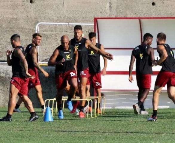 Reggina, domani ultimo allenamento prima del rompete le righe