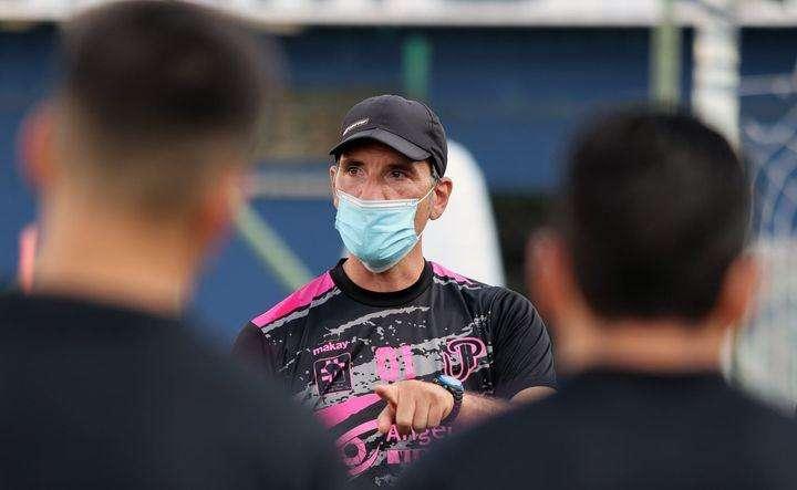 Casarano, mister Foglia Manzillo: «Il Matera è allenato da un tecnico che stimo»