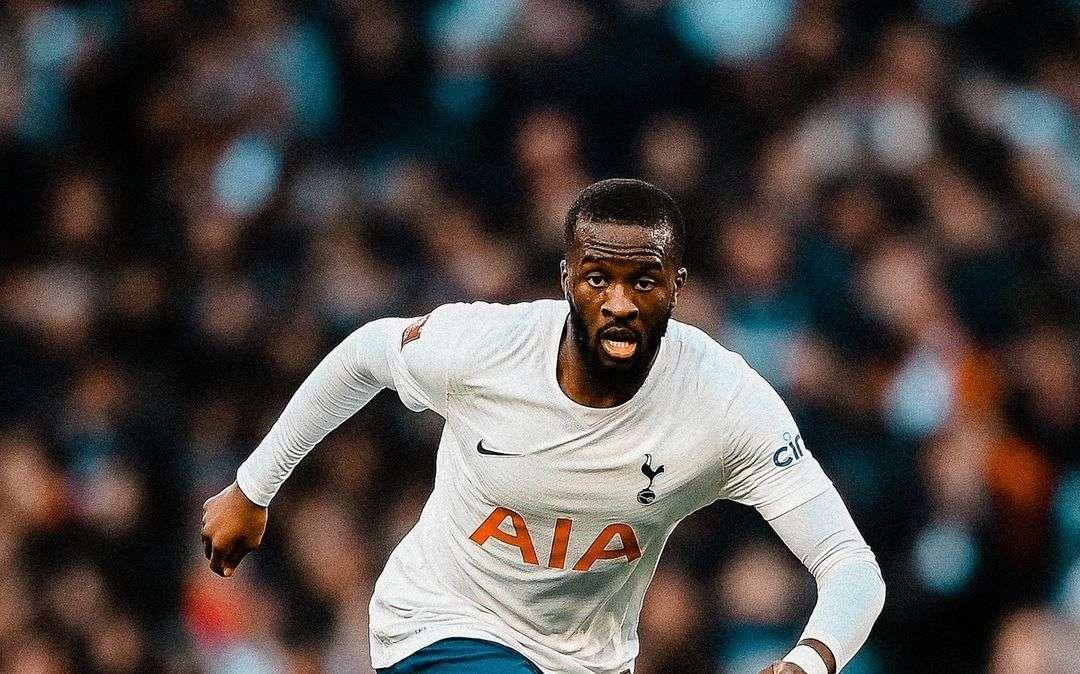 Tottenham, via a parametro zero Tanguy Ndombélé