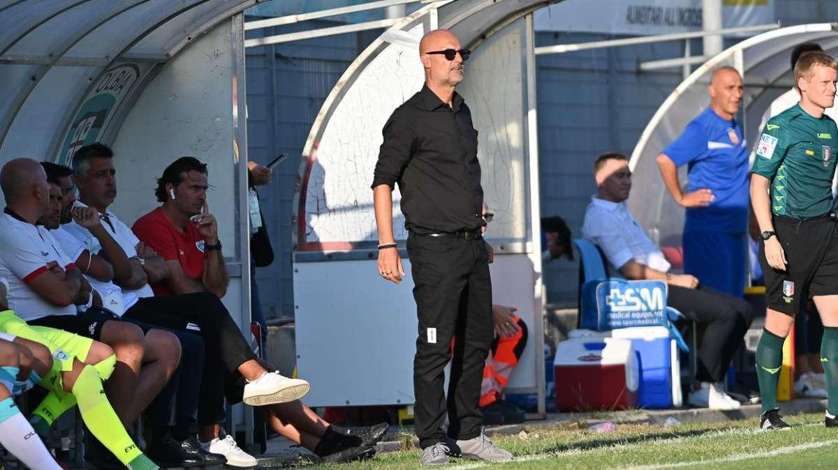 Olbia, mister Canzi: «Abbiamo aiutato tanto il Modena...»