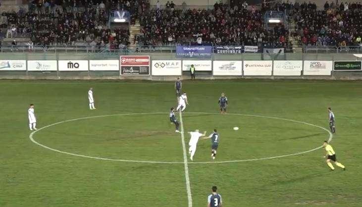 Brindisi bello di notte: tre reti al Fasano