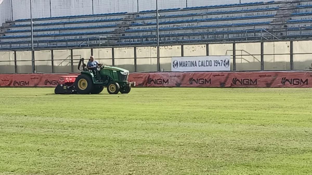 Lavori in corso allo stadio "Tursi": il Martina investe sul terreno di gioco