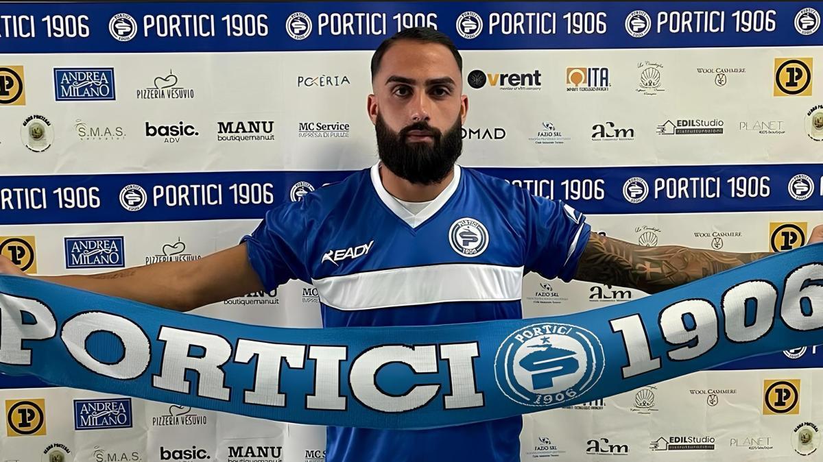 Il Portici riaccoglie Romano: l'attaccante torna in azzurro