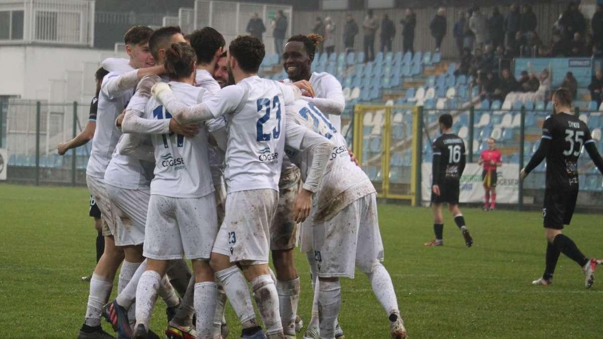 La Giana Erminio ribalta il Crema e vola in semifinale di Coppa Italia