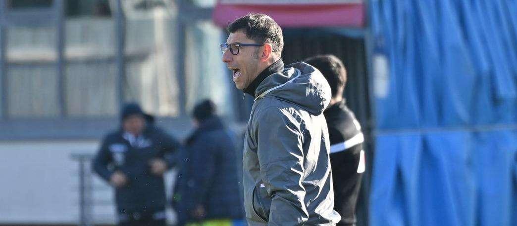 Olbia, mister Occhiuzzi: «Rispettiamo la Carrarese, ma la nostra pancia è più vuota della loro»