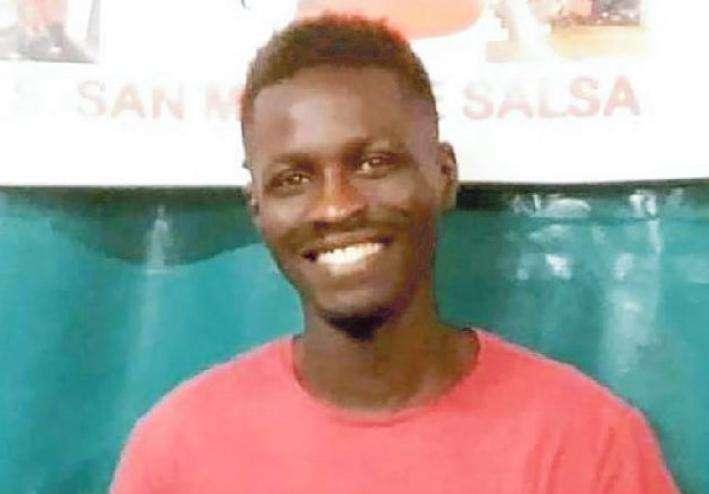 «Stai zitto negrone!». Insulto razzista e la squadra abbandona il campo