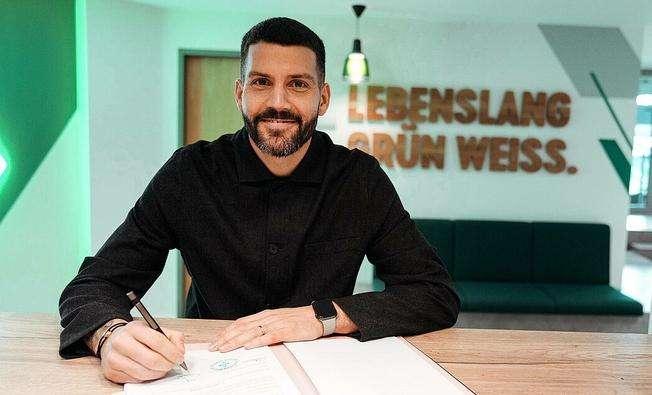 Werder Brema, il laterale mancino Jung ha rinnovato
