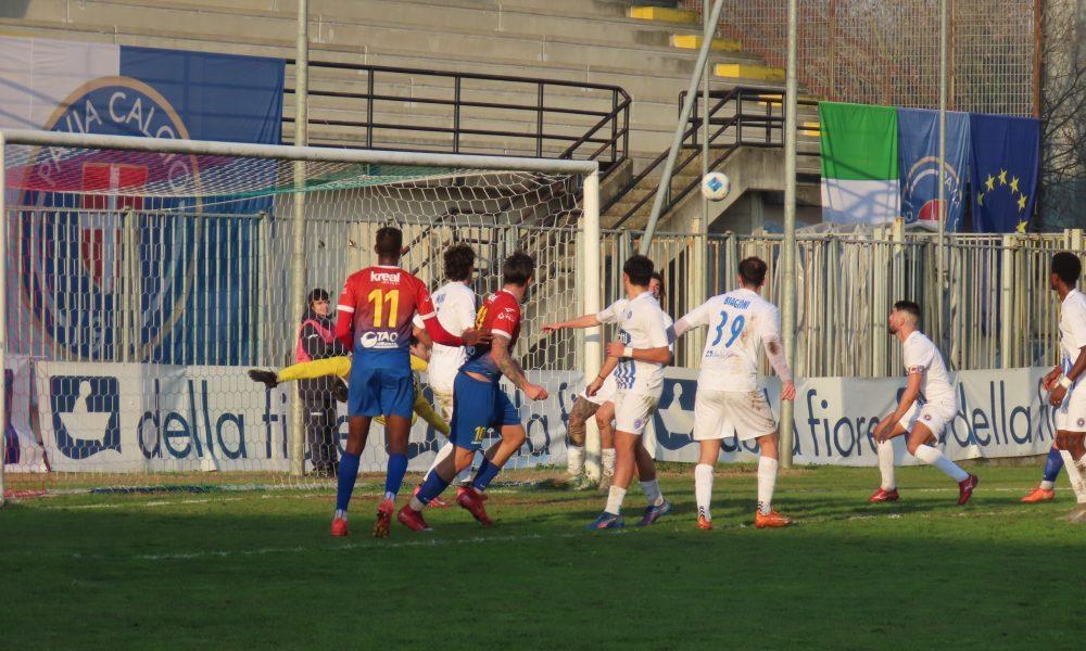 Importante rinnovo per l'attacco della Casatese 26-27