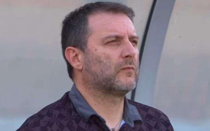 L'allenatore Denis Mangia respinge le accuse di molestie ad un calciatore