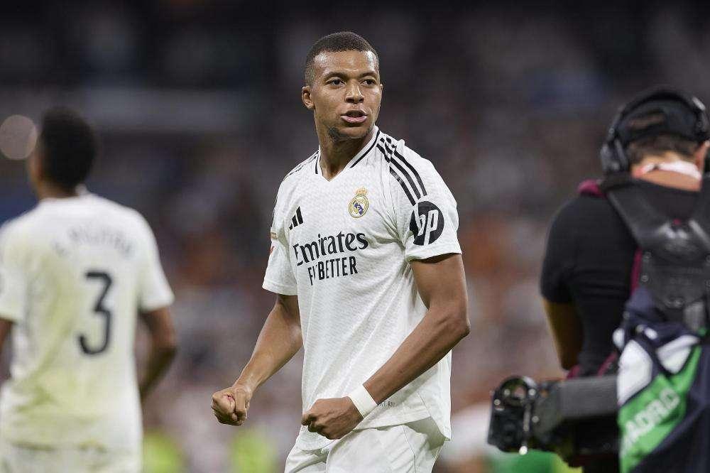 PSG vs Mbappé: è guerra senza quartiere. Il club: «Felici di chiarire in tribunale»