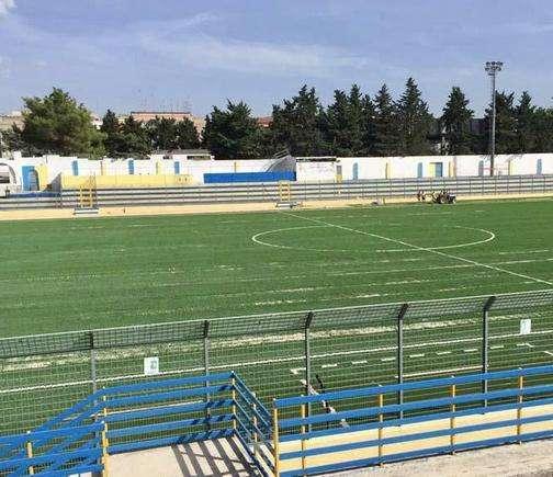 Gravina, pronti 350 mila euro per la copertura dello stadio Vicino