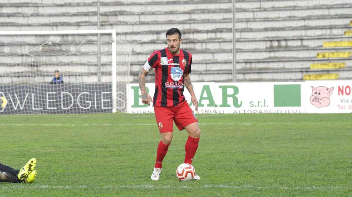 Lucchese, Benassi: "Ce la giocheremo con Prato, Casale e Caronnese"