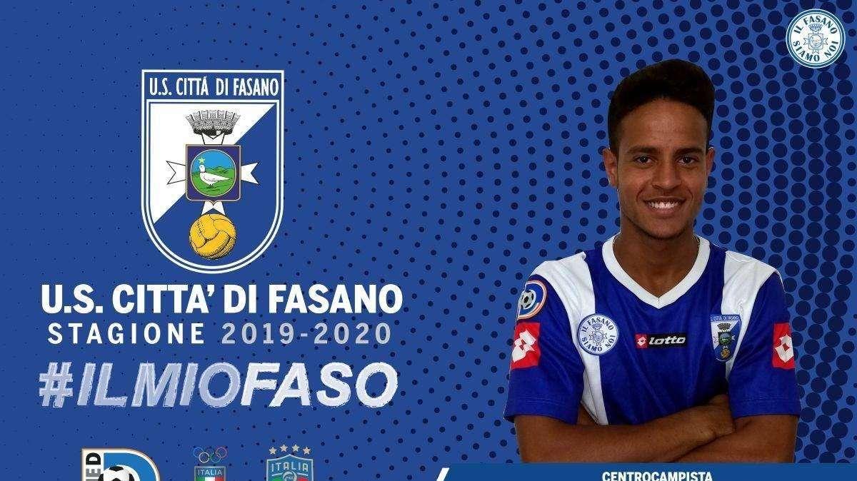 Fasano, doppio colpo dal mercato. C’è un canterano del Barcellona