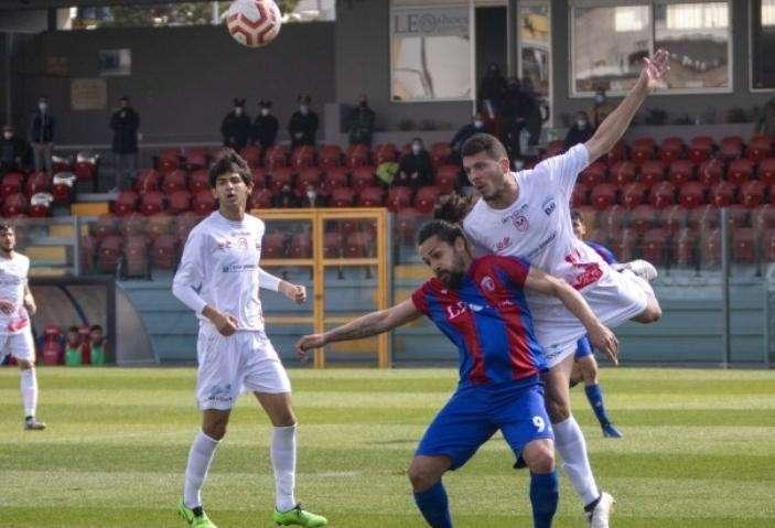 Serie D, programma ed arbitri dei recuperi del week-end. Sono due gli anticipi, 7 i rinvii