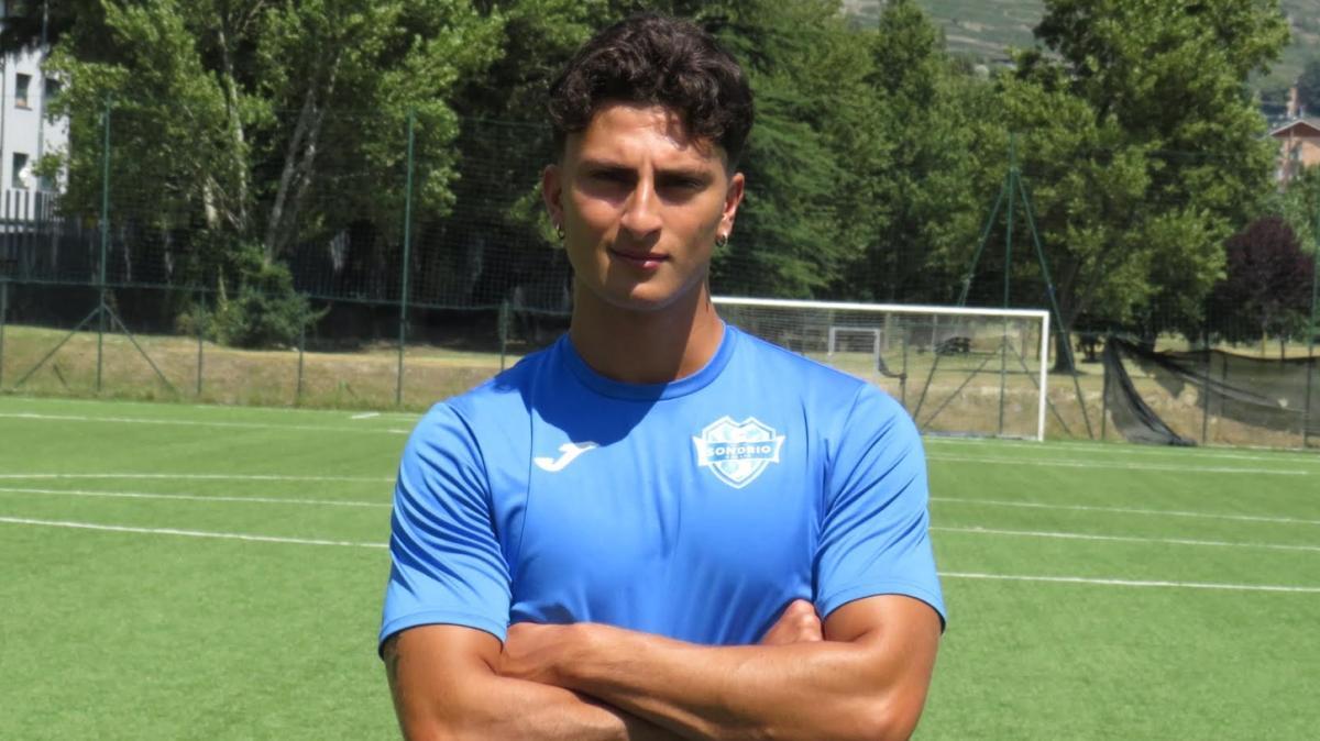 Tre colpi di mercato per il club biancazzurro: arrivano portiere, difensore e centrocampista