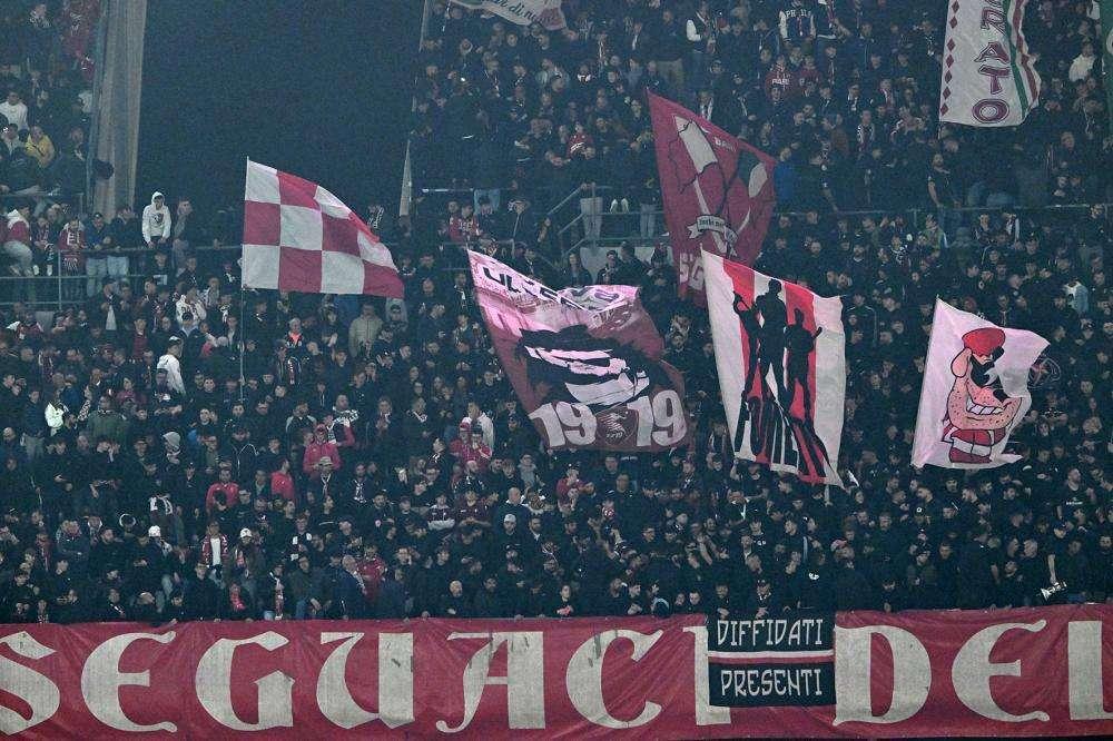 Serie B LIVE! Aggiornamenti in tempo reale con gol e marcatori di Bari - Palermo