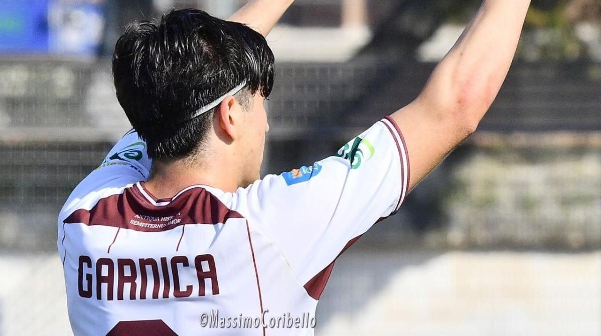 Catanzaro, colpo dalla Serie D: Garnica firma fino al 2029