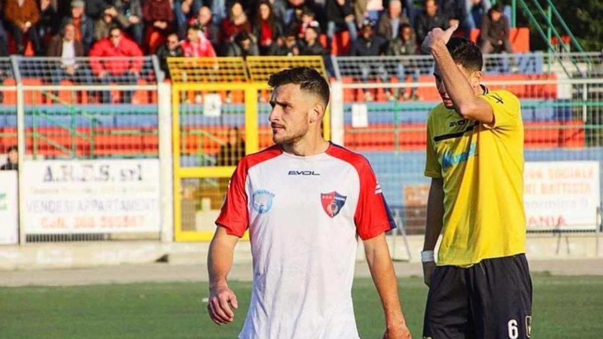 Dopo l'annuncio del mister, il Licata si concentra sul mercato. I nomi