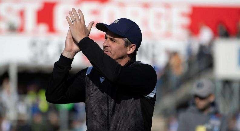 Bristol Rovers, esonerato il tecnico Joe Barton