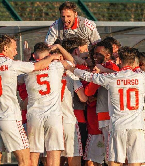 Triestina sull'orlo del precipizio finanziario: ore contate per il pagamento degli stipendi