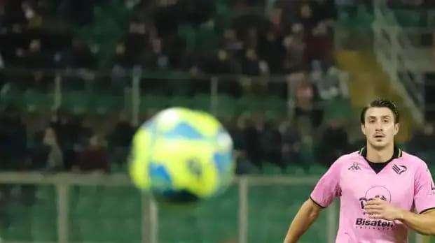 Palermo, Nedelcearu verso l'addio: ecco dove può finire il difensore rumeno 