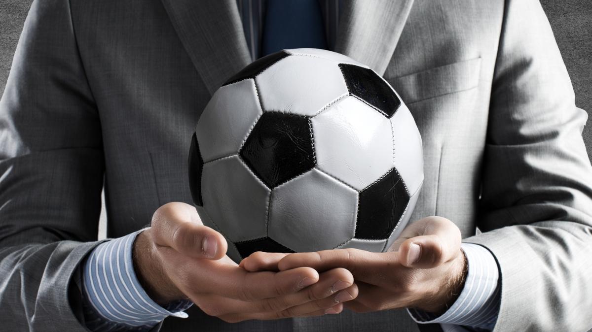 Agenti sportivi e diesse abusivi, ora è guerra: «Tolleranza zero»