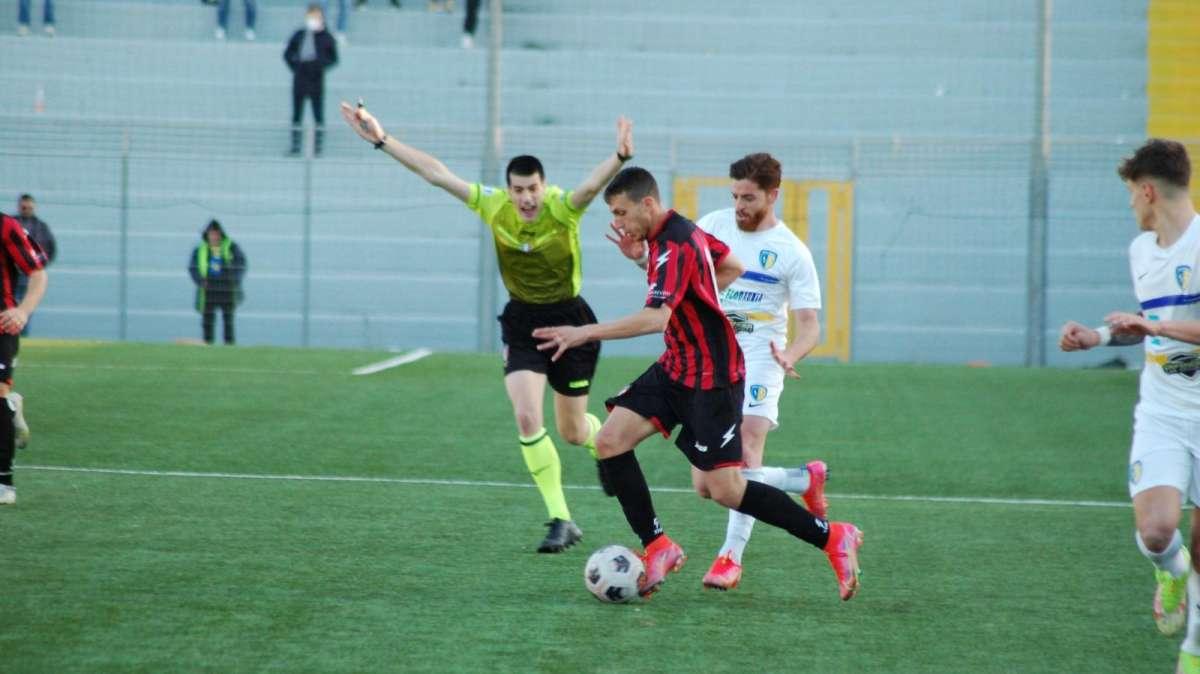 Il Cerignola continua la sua corsa: espugnato 3-0 il campo del Sorrento