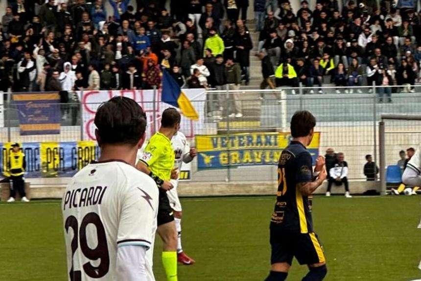 Acerrana travolta a Gravina: poker nei primi venti minuti, finisce 4-1
