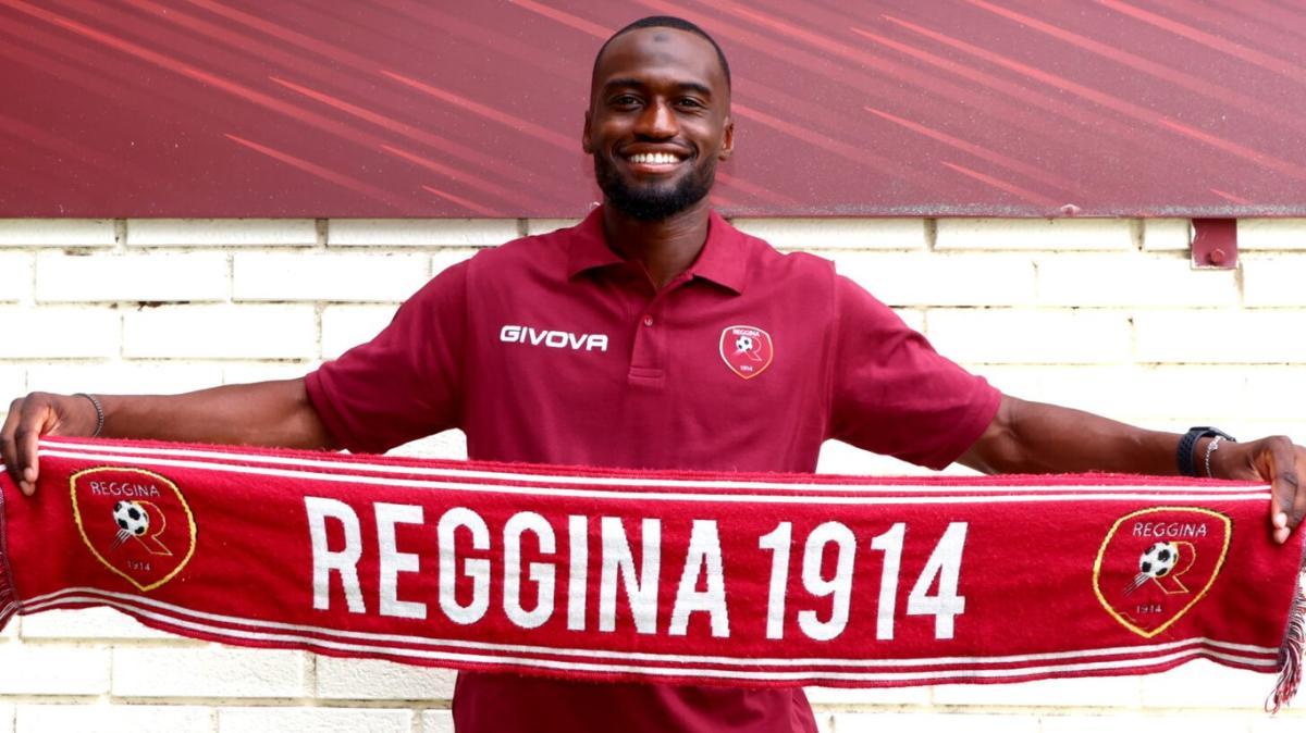 UFFICIALE: Reggina, colpo da novanta a centrocampo