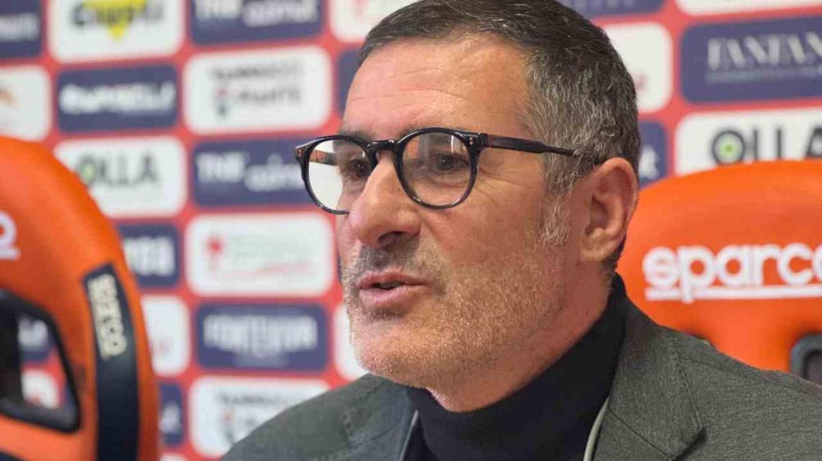 «Possiamo fare brutte figure, invece ho visto cose buone»: Cristiano Lucarelli promuove il primo Livorno