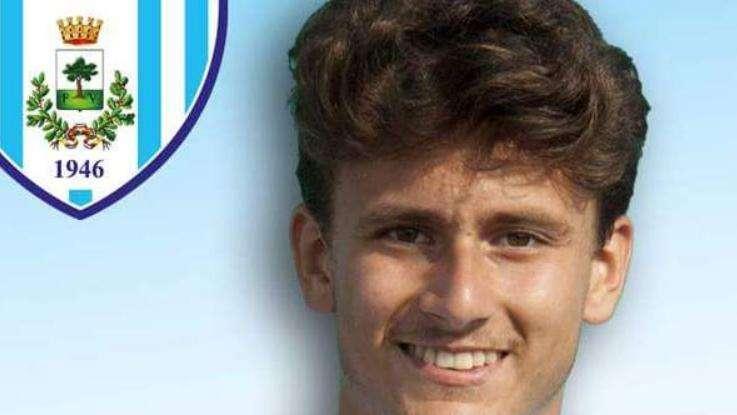Un calciatore dilettante lascia il calcio per entrare nelle Forze Armate