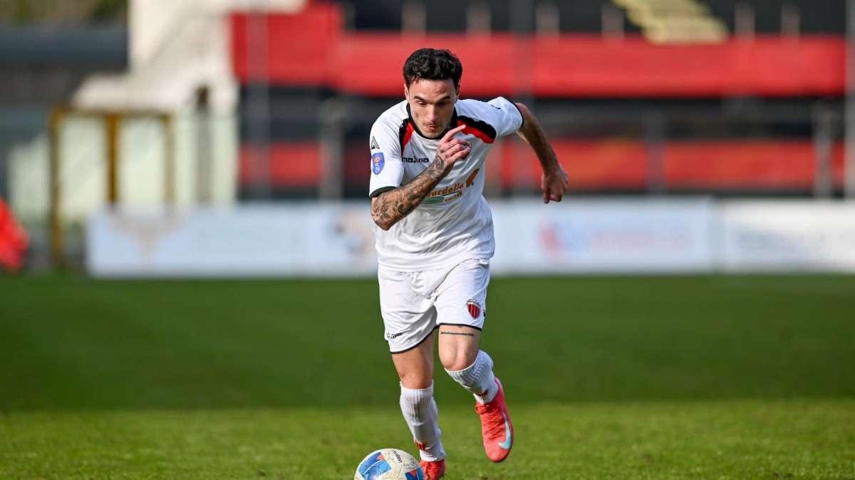 Fiammate, dribbling e gol: Kernezo è l'anima ribelle di una Nocerina sulle montagne russe