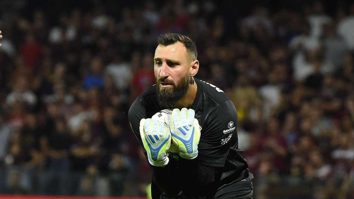 Antonio Donnarumma lascia la Salernitana: il portiere ha salutato