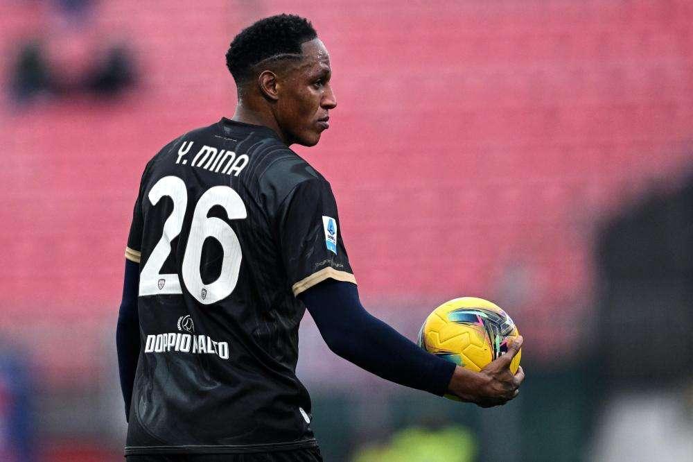 Cagliari, verso la permanenza Yerry Mina. Rinnovo vicino per Zappa