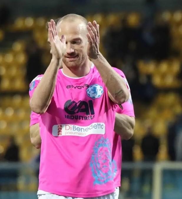 Fiorenzuola, Varese e Sant’Angelo su Nicolò Donida: l'esperto difensore pronto al rientro in Serie D