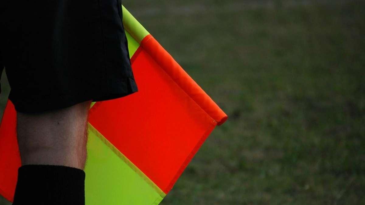 Serie D, domani 15 recuperi: arbitri e cambi d'orario