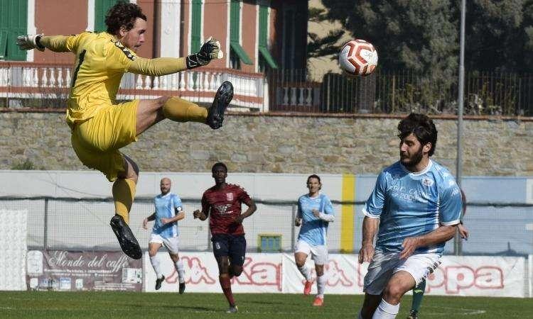 Dal 19 maggio al 9 giugno si giocano 45 recuperi in serie D: il programma