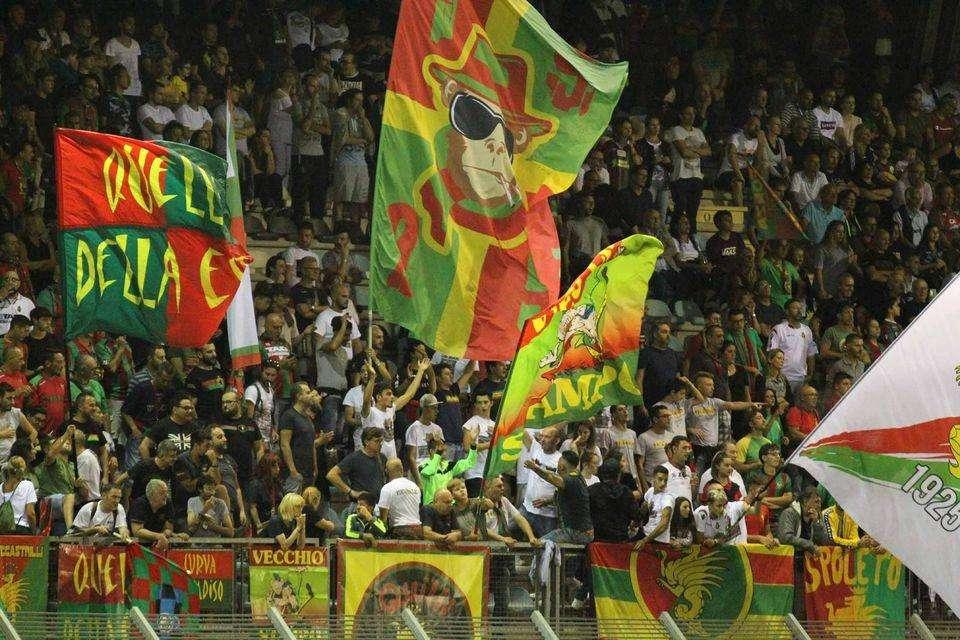 Derby Ternana-Perugia: attesa febbrile per un Liberati gremito